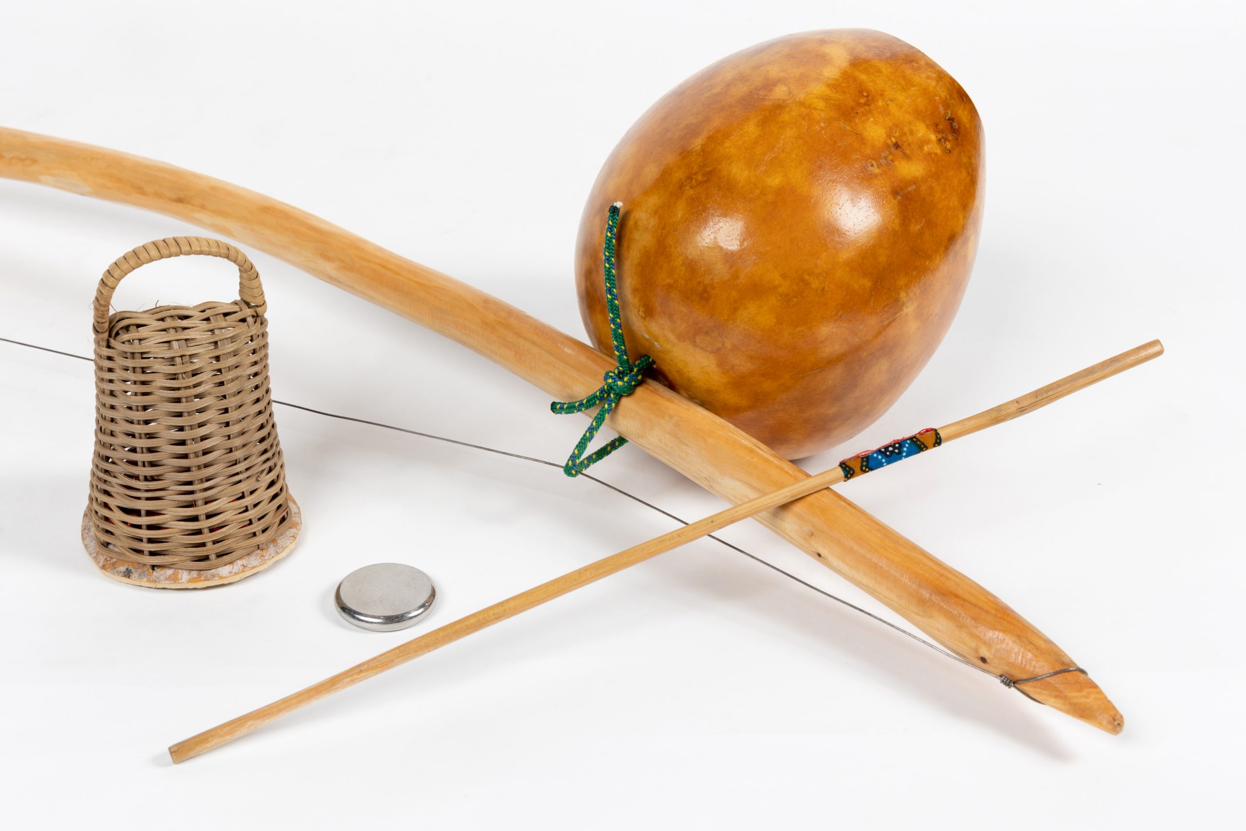14700円製品割引 日本限定 大人用ビリンバウ カポエイラ 民族楽器 楽器 